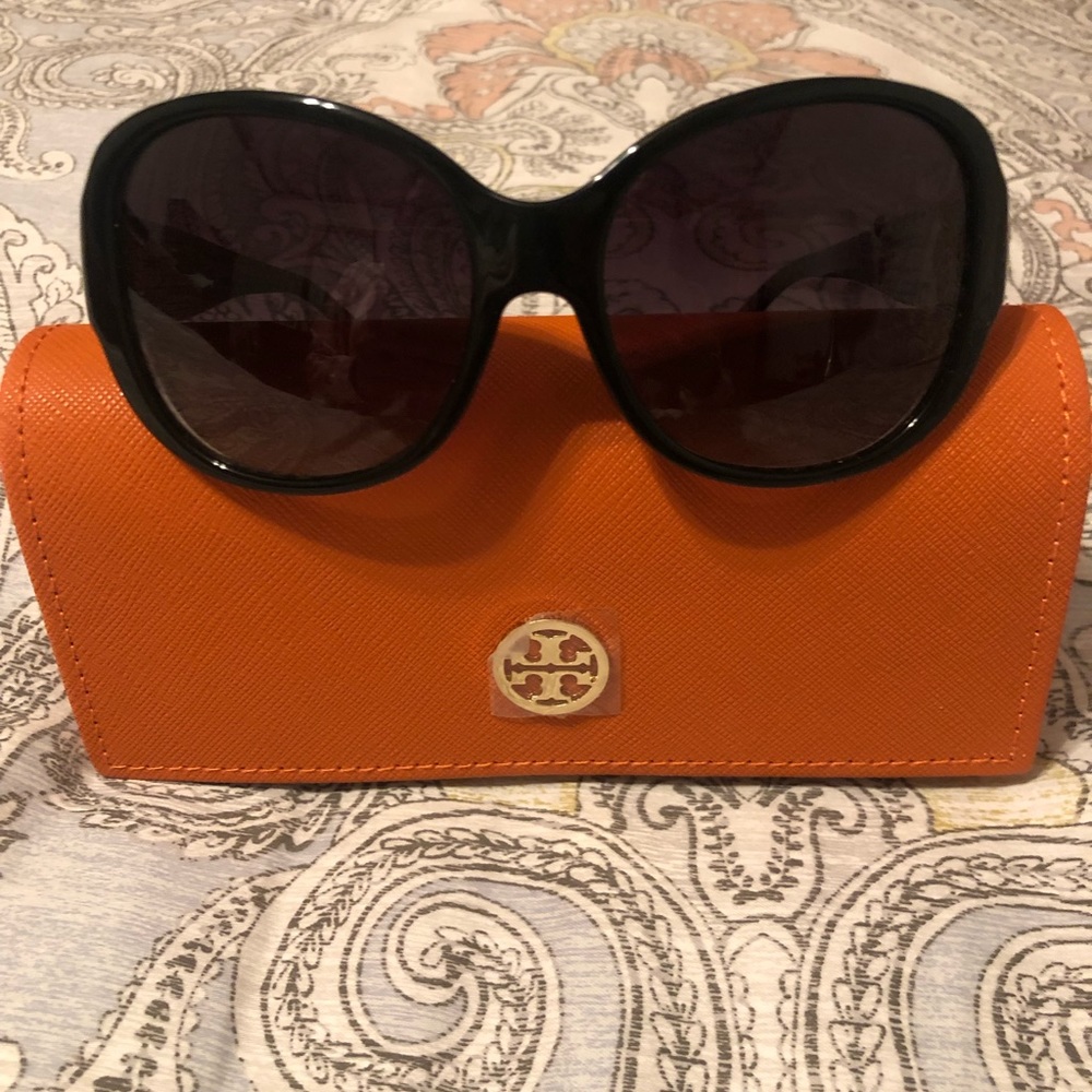 Tory Burch Black Women’s Sunglasses
